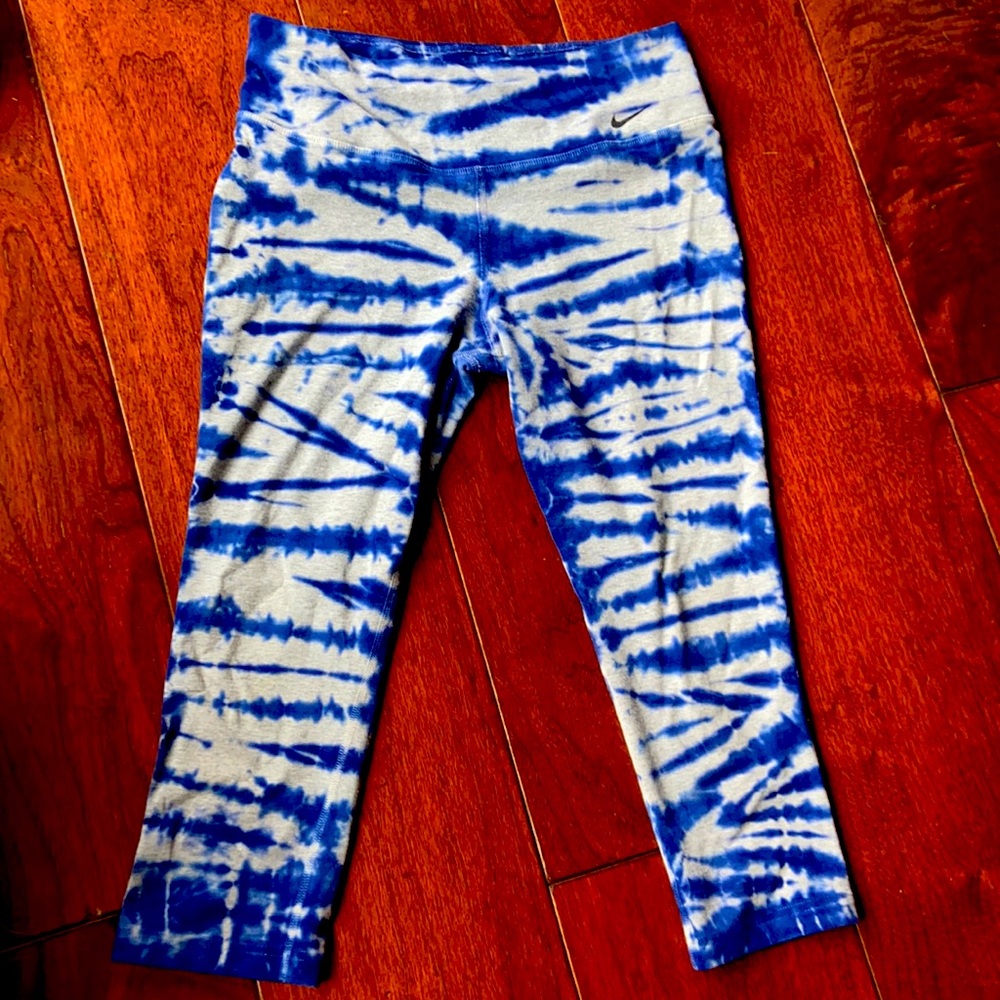NIKE WOMENS TIE DIE YOGA PANT SIZE MED